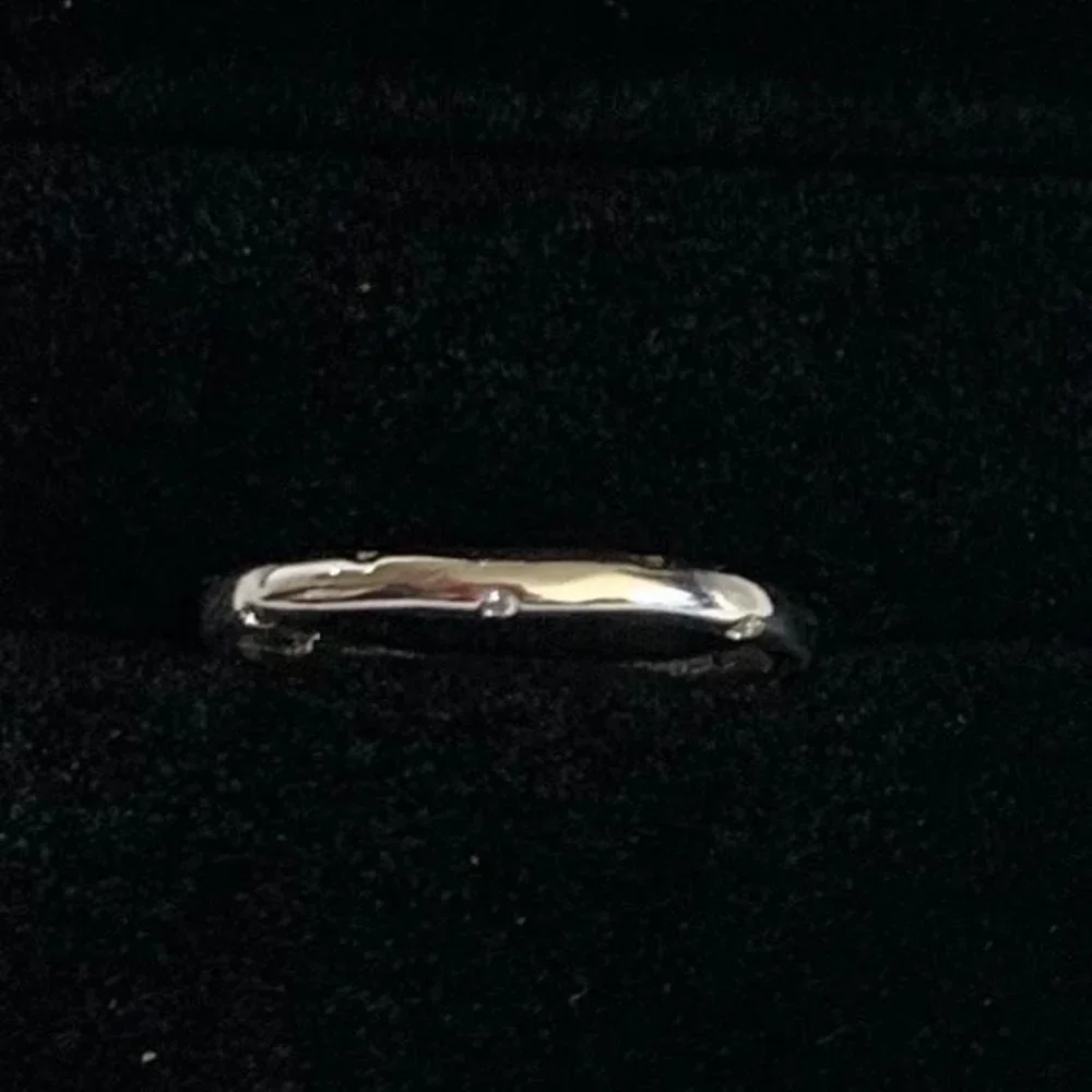 Silver Fashion Crystals Ring